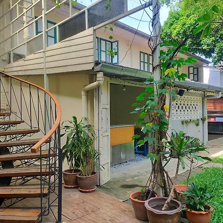 Baan Wangderm Hotel Bangkok Luaran gambar