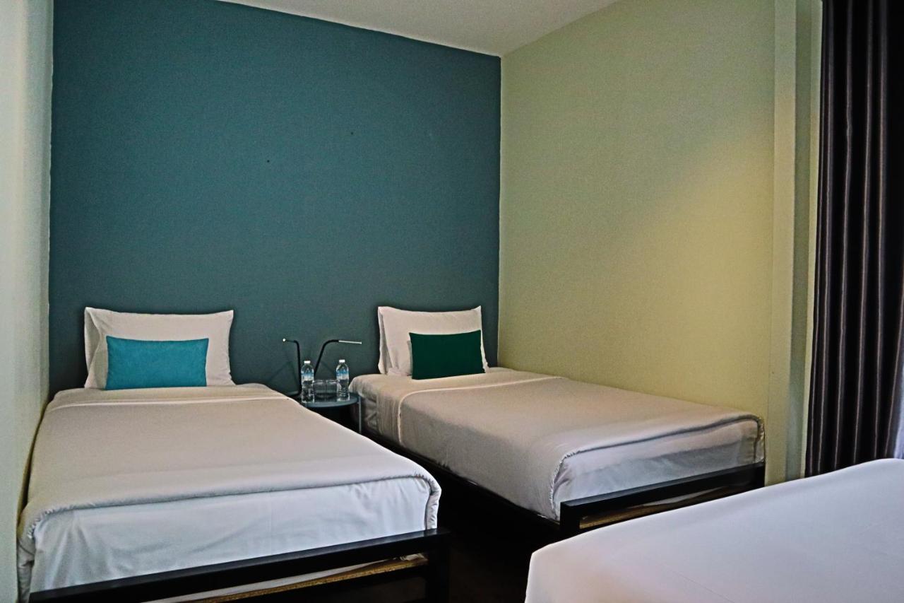 Baan Wangderm Hotel Bangkok Luaran gambar