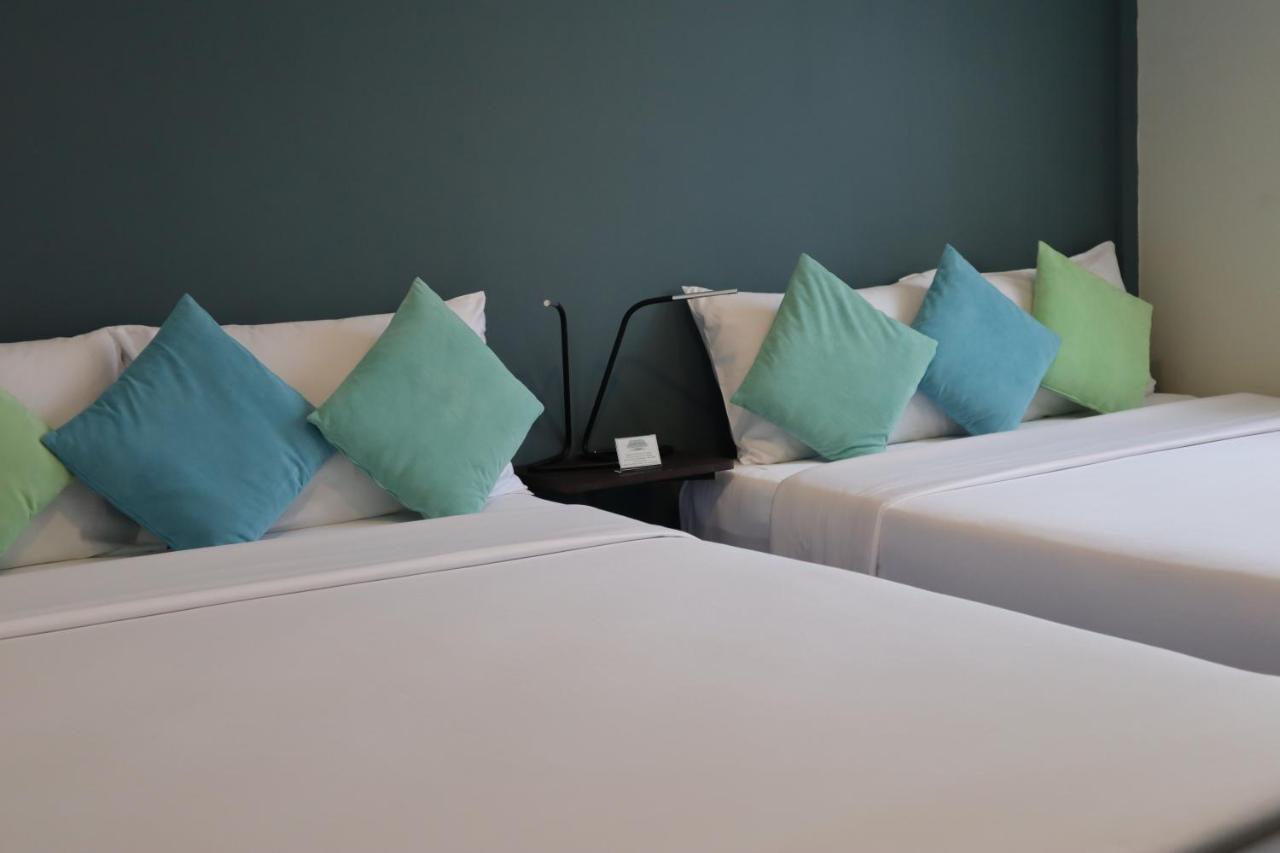 Baan Wangderm Hotel Bangkok Luaran gambar