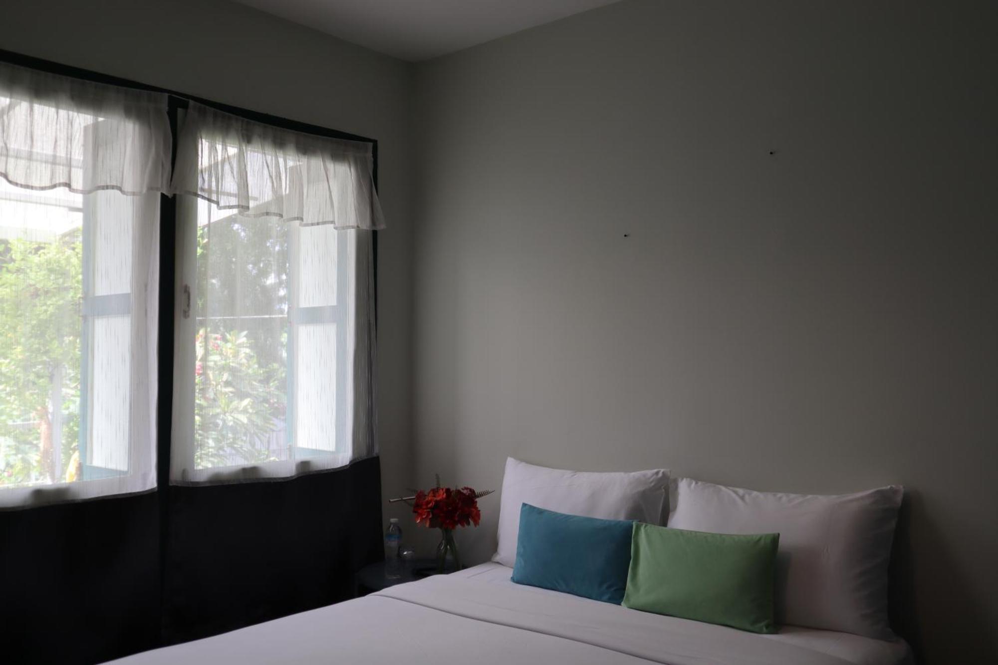 Baan Wangderm Hotel Bangkok Luaran gambar