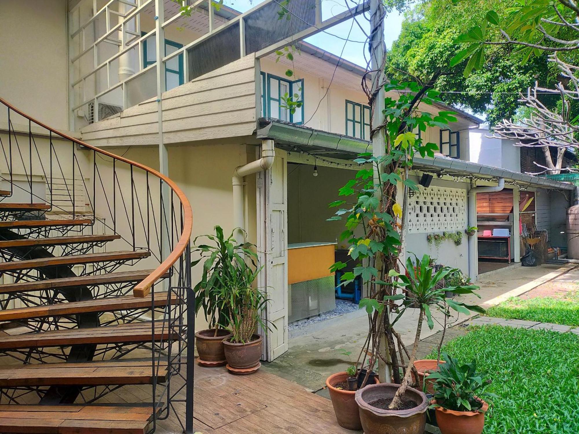 Baan Wangderm Hotel Bangkok Luaran gambar