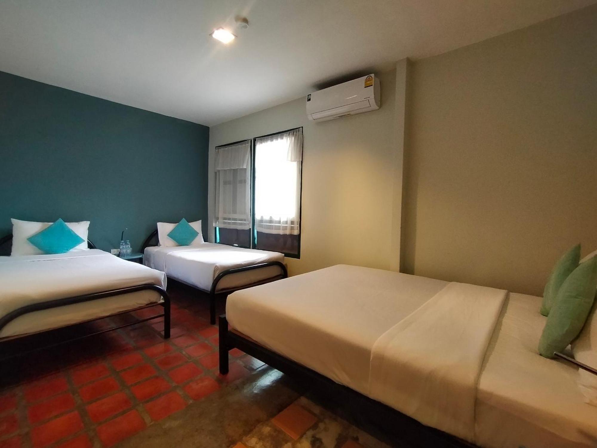 Baan Wangderm Hotel Bangkok Luaran gambar